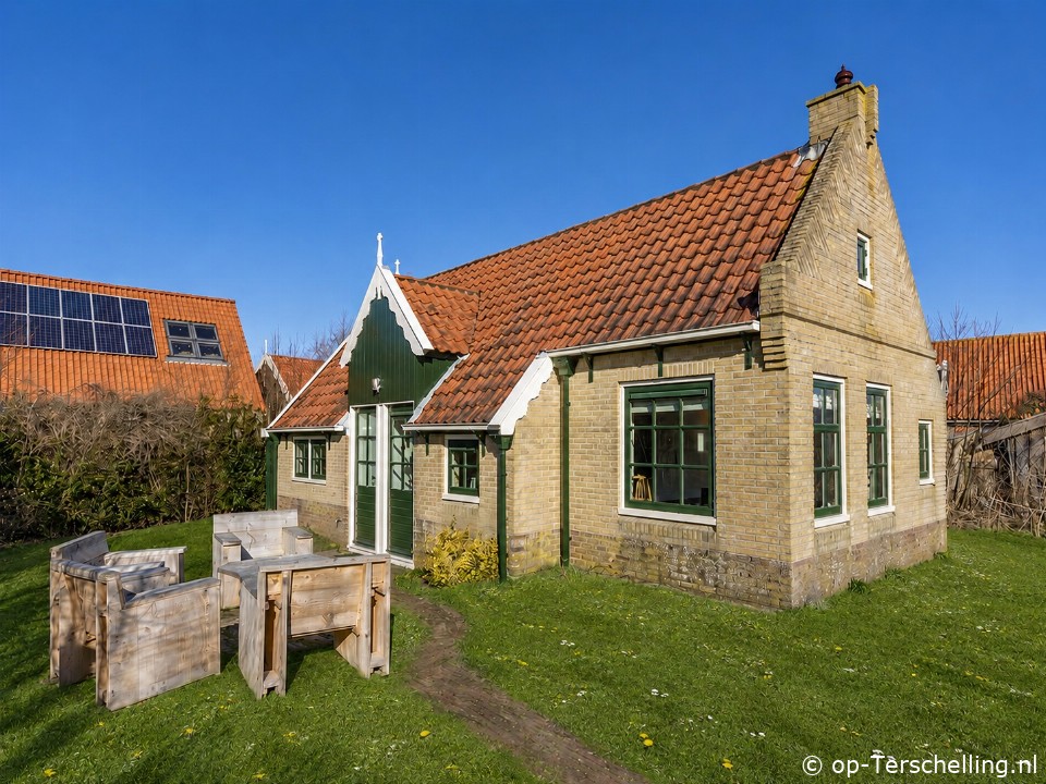 Buitenaanzicht de Strandjutter (Oosterend) Buitenaanzicht de Strandjutter (Oosterend)